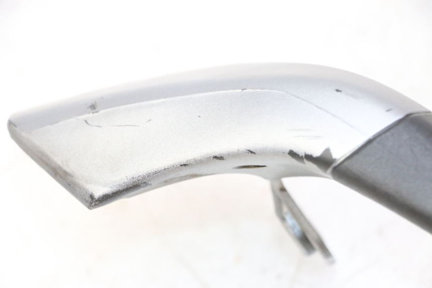 photo de POIGNEE ARRIERE DROITE  PIAGGIO MP3 125 (2006 - 2014)