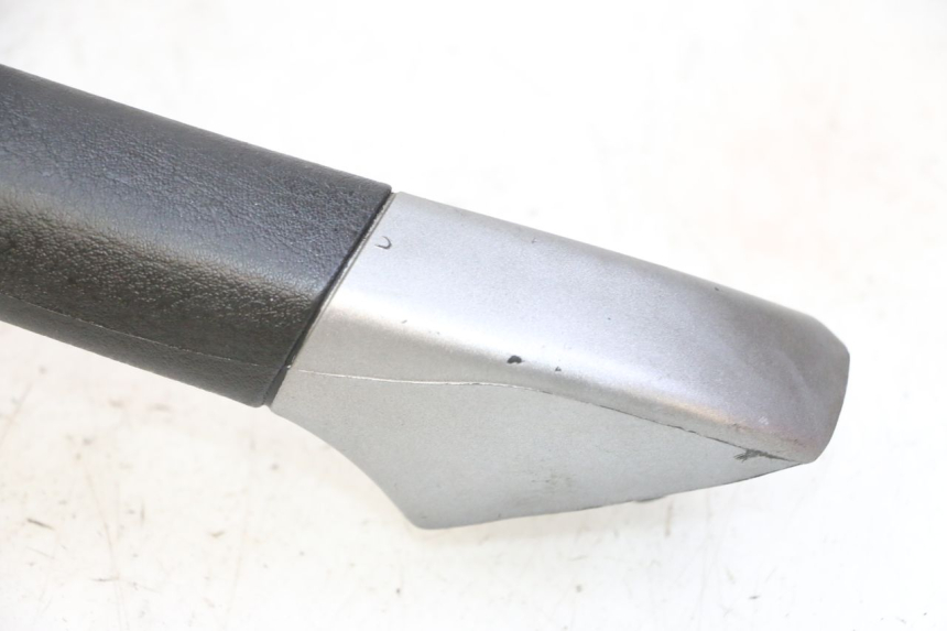 photo de POIGNEE ARRIERE DROITE  PIAGGIO MP3 125 (2006 - 2014)