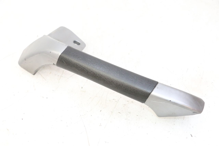photo de POIGNEE ARRIERE DROITE  PIAGGIO MP3 125 (2006 - 2014)
