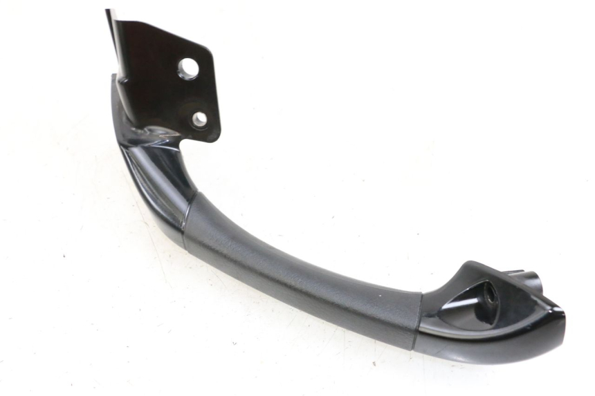 photo de POIGNEE ARRIERE DROITE PIAGGIO MP3 500 (2011 - 2015)