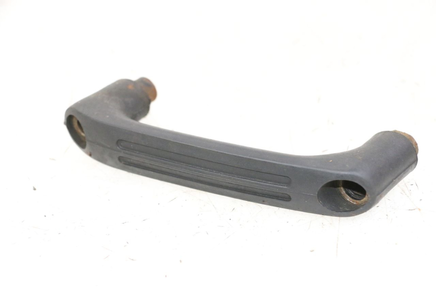 photo de POIGNEE ARRIERE DROITE  YAMAHA TDR DELTABOX 125 (1993 - 2003)