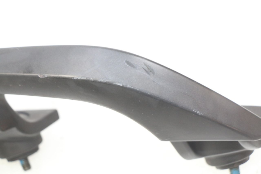 photo de POIGNEE ARRIERE DROITE YAMAHA X-MAX XMAX 125 (2010 - 2014)