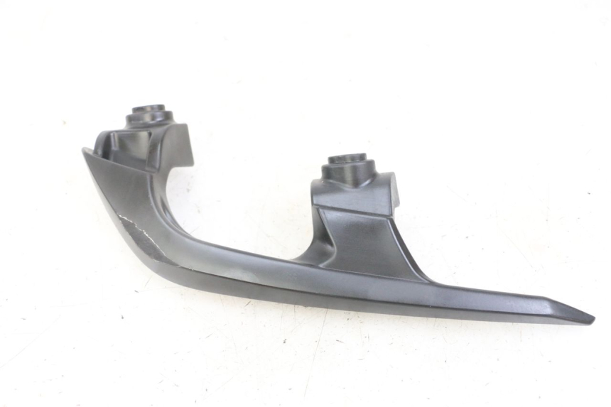 photo de POIGNEE ARRIERE DROITE YAMAHA X-MAX XMAX 125 (2010 - 2014)