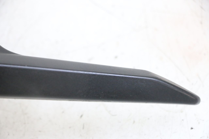 photo de POIGNEE ARRIERE DROITE YAMAHA X-MAX XMAX 125 (2010 - 2014)