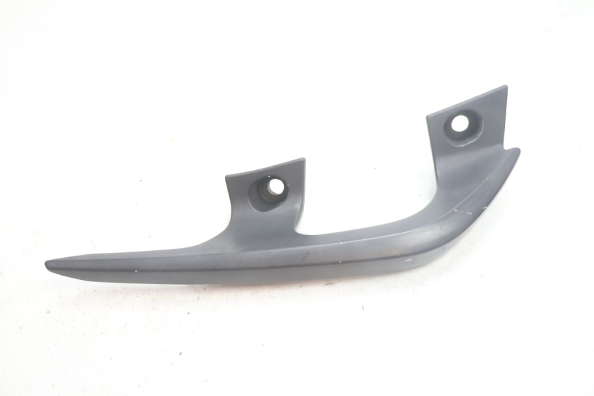 photo de POIGNEE ARRIERE DROITE YAMAHA X-MAX XMAX 125 (2010 - 2013) - Vue principale