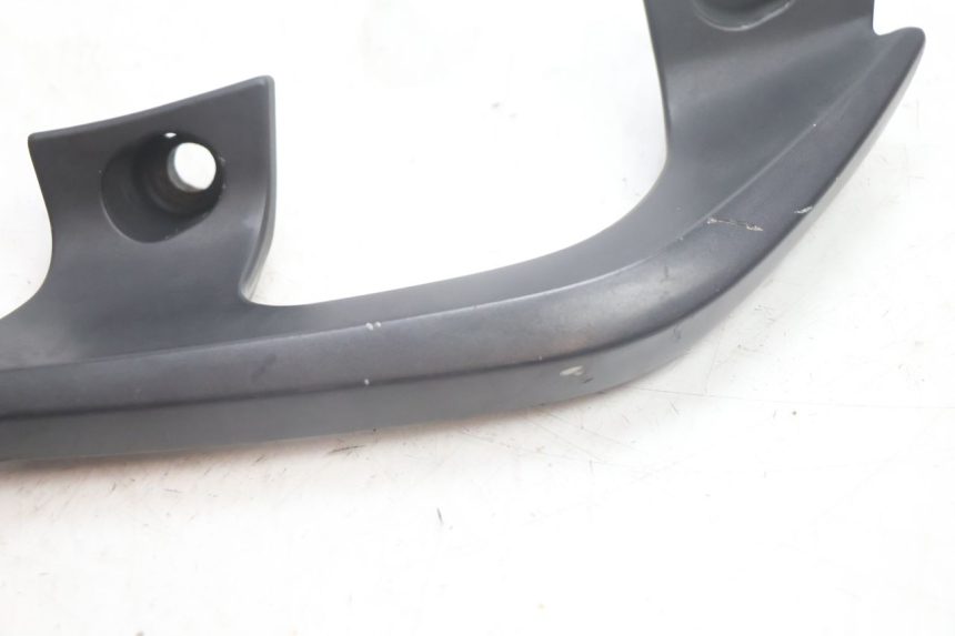 photo de POIGNEE ARRIERE DROITE YAMAHA X-MAX XMAX 125 (2010 - 2013) - Zoom état d’usage