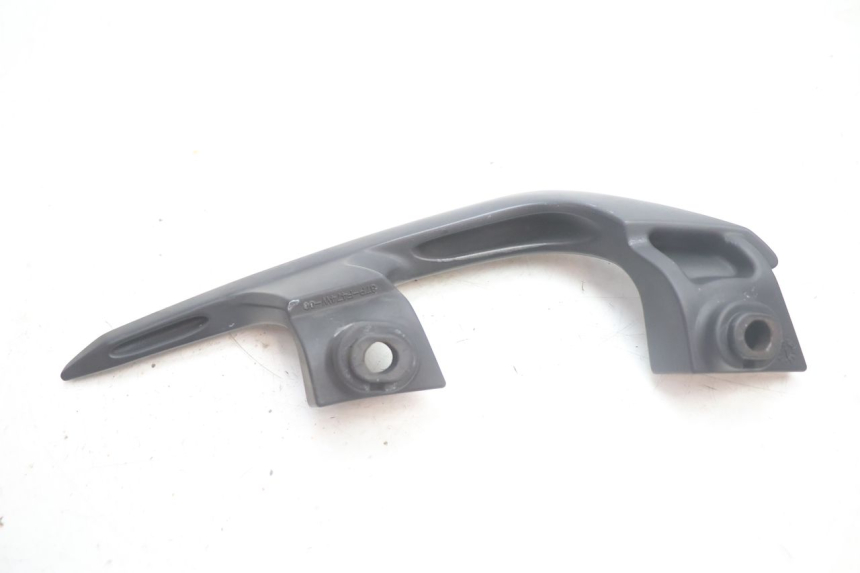 photo de POIGNEE ARRIERE DROITE YAMAHA X-MAX XMAX 125 (2010 - 2013) - État de surface
