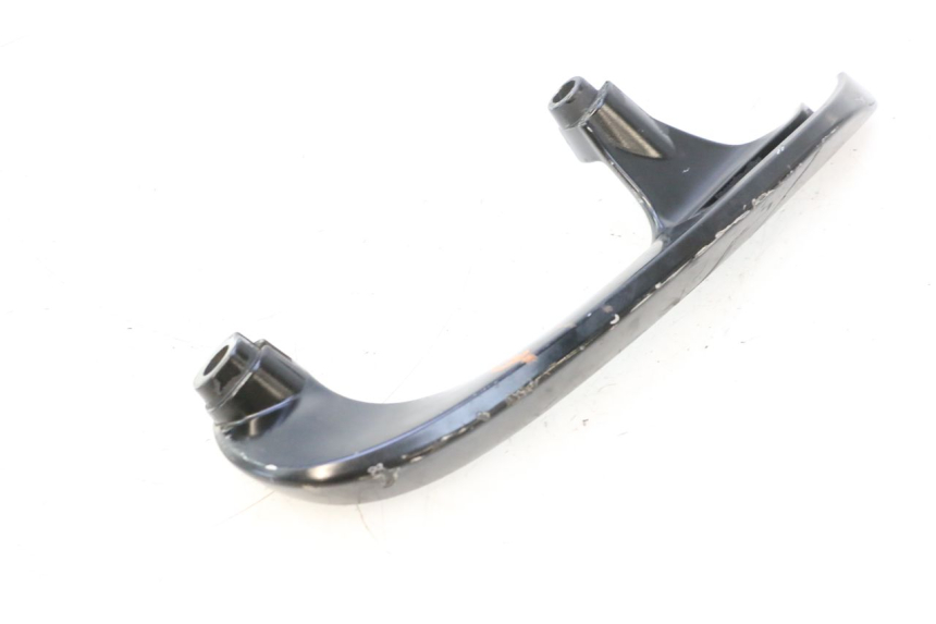 photo de POIGNEE ARRIERE DROITE  YAMAHA XP T-MAX ABS 500 (2005 - 2005) - Autre angle de vue