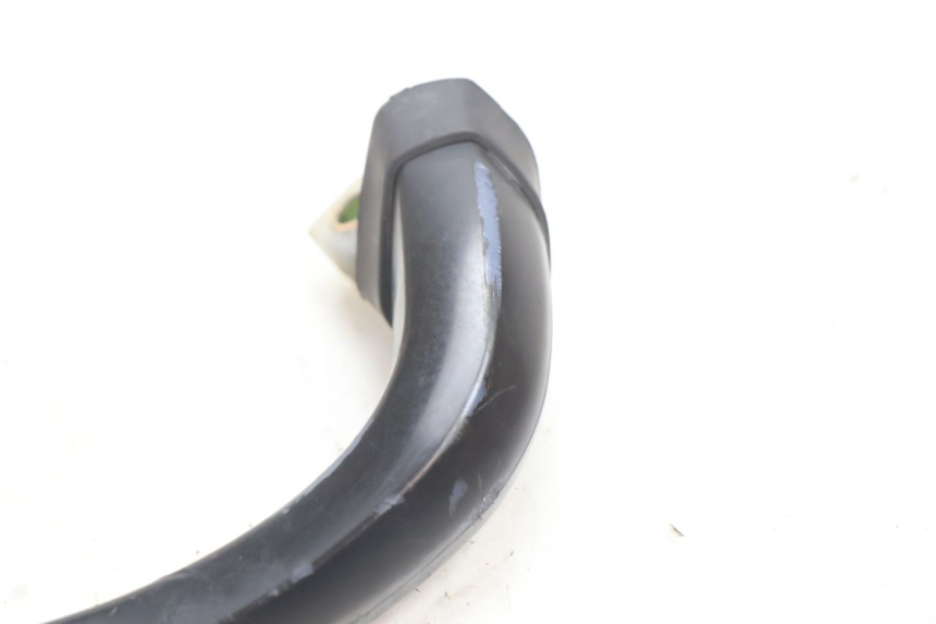 photo de POIGNEE ARRIERE DROITE  KAWASAKI ZX-6R ZX6R 600 (2000 - 2002) - Zoom état d’usage