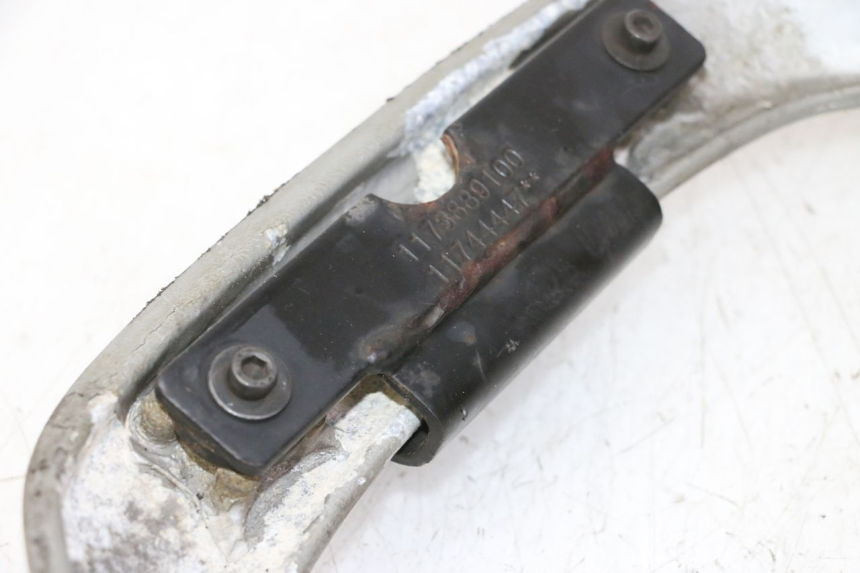 photo de POIGNEE ARRIERE PEUGEOT ELYSTAR 50 (2002 - 2014)