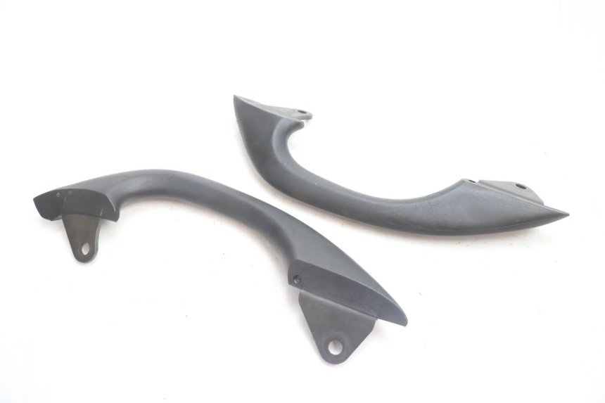 photo de POIGNEE ARRIERE KAWASAKI ER-6 ER6 N 650 (2005 - 2009) - Points de fixation