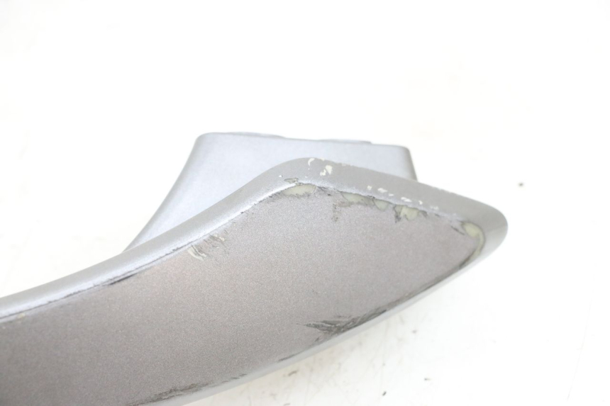 photo de POIGNEE ARRIERE GAUCHE SUZUKI BURGMAN 650 (2013 - 2020)