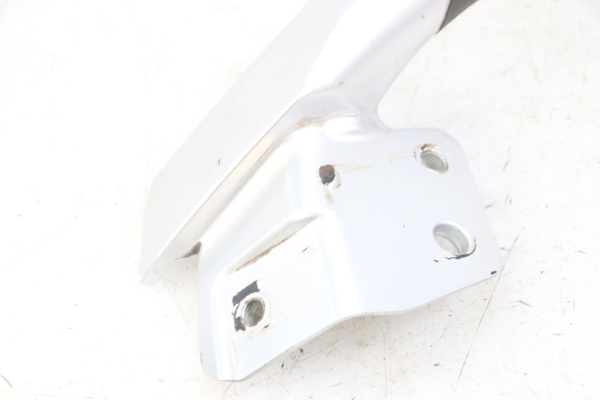 photo de POIGNEE ARRIERE GAUCHE PIAGGIO MP3 LT 300 (2010 - 2016)