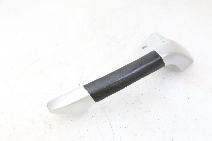 photo de POIGNEE ARRIERE GAUCHE PIAGGIO MP3 RL 250 (2007 - 2010)