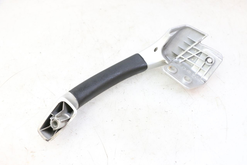 photo de POIGNEE ARRIERE GAUCHE PIAGGIO MP3 RL 250 (2007 - 2010)