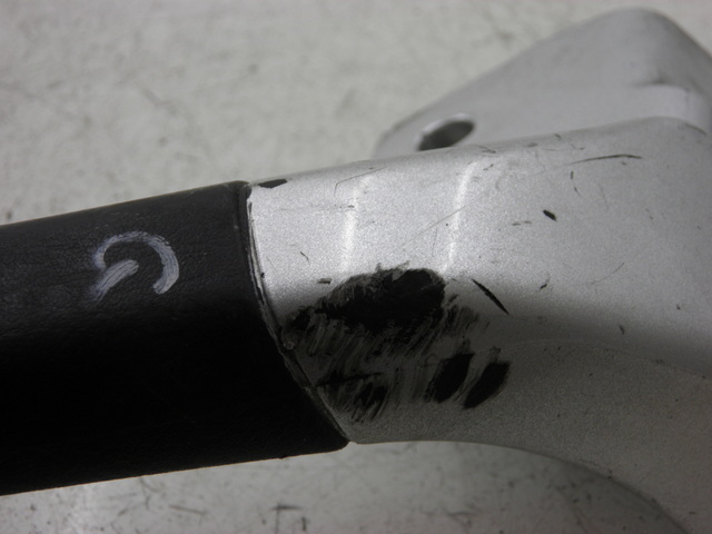 photo de POIGNEE ARRIERE GAUCHE PIAGGIO MP3 RL 250 (2007 - 2010)