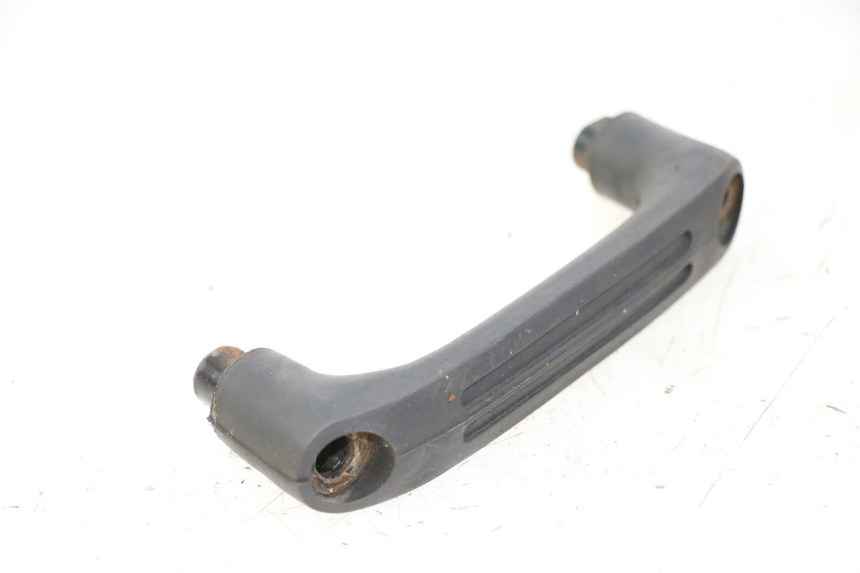 photo de POIGNEE ARRIERE GAUCHE YAMAHA TDR DELTABOX 125 (1993 - 2003)