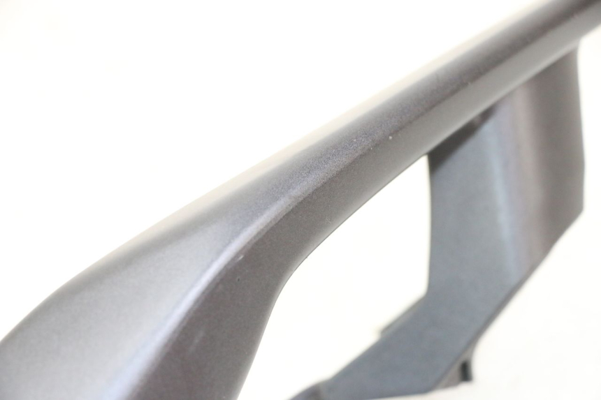 photo de POIGNEE ARRIERE GAUCHE YAMAHA XMAX X-MAX 125 (2021 - 2025) - Zoom état d’usage