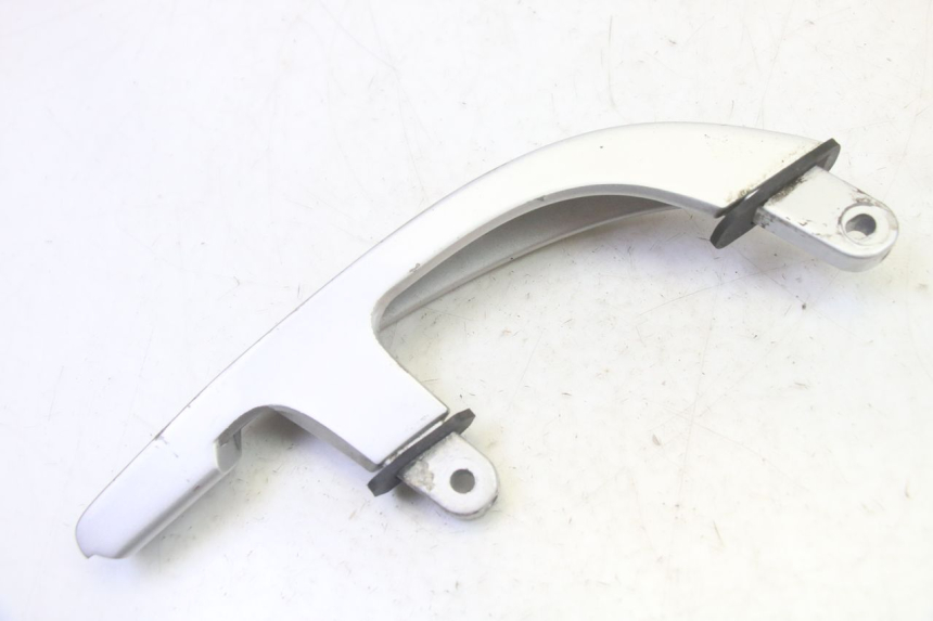 photo de POIGNEE ARRIERE GAUCHE YAMAHA X-MAX XMAX 250 (2006 - 2009)