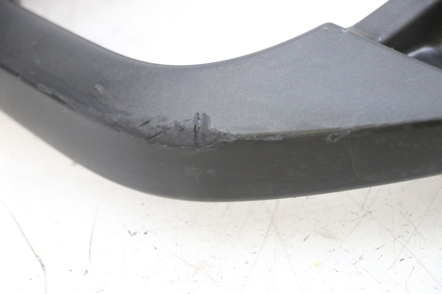 photo de POIGNEE ARRIERE GAUCHE YAMAHA X-MAX XMAX 125 (2010 - 2014)