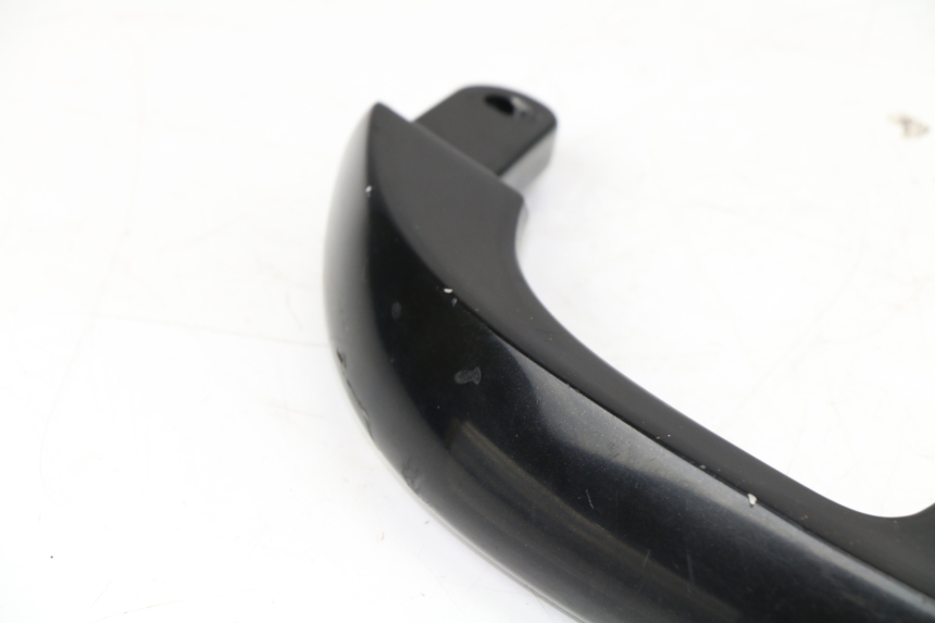 photo de POIGNEE ARRIERE GAUCHE YAMAHA X-MAX XMAX 250 (2006 - 2009)