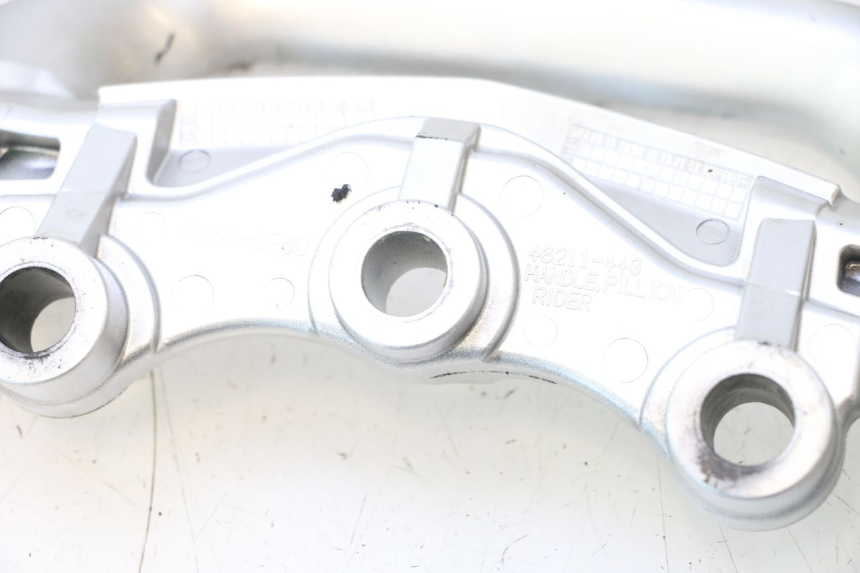 photo de POIGNEE ARRIERE SUZUKI GSR 600 (2005 - 2012) - Zoom état d’usage