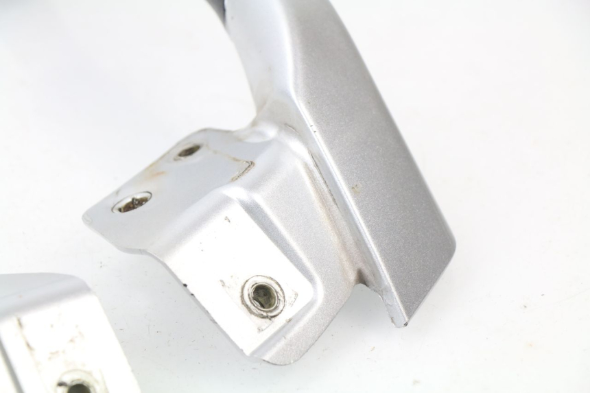 photo de POIGNEE ARRIERE PIAGGIO MP3 LT 400 (2007 - 2012)