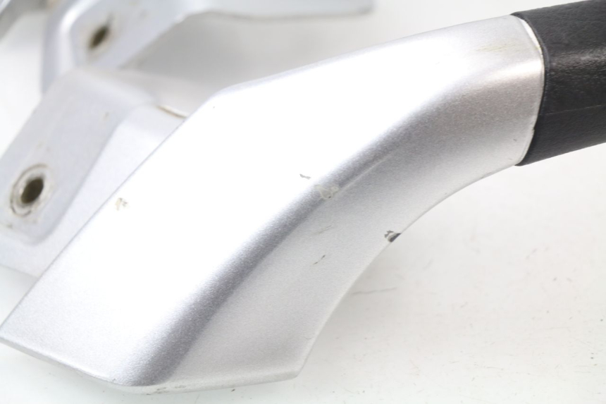 photo de POIGNEE ARRIERE PIAGGIO MP3 LT 400 (2007 - 2012)