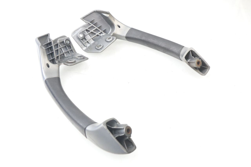 photo de POIGNEE ARRIERE PIAGGIO MP3 125 (2006 - 2014)