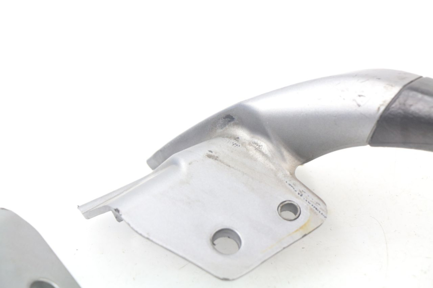 photo de POIGNEE ARRIERE PIAGGIO MP3 125 (2006 - 2014)