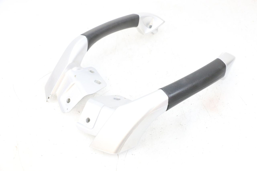 photo de POIGNEE ARRIERE PIAGGIO MP3 RL 250 (2007 - 2010) - Pièce contrôlée