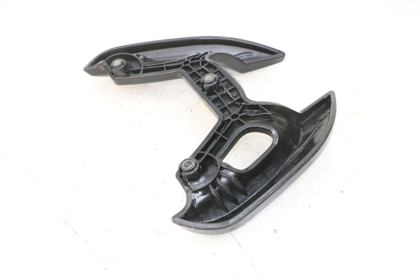 photo de POIGNEE ARRIERE PIAGGIO NEW TYPHOON 50 (2018 - 2021) - Gros plan technique