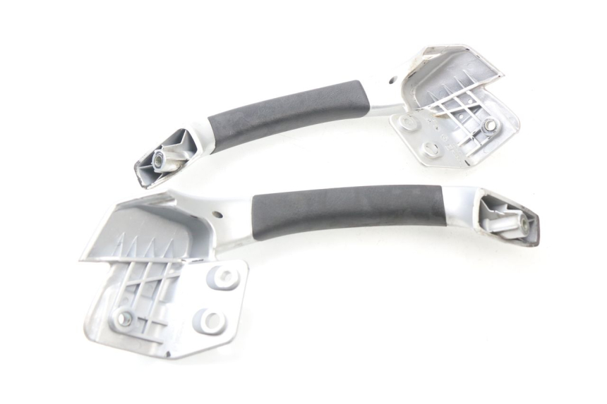 photo de POIGNEE ARRIERE PIAGGIO MP3 LT 300 (2010 - 2016)