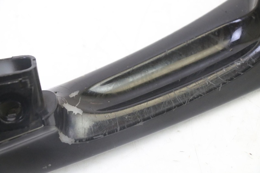 photo de POIGNEE ARRIERE PEUGEOT SATELIS 125 (2013 - 2018)