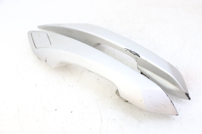 photo de POIGNEE ARRIERE PEUGEOT SATELIS 125 (2006 - 2009)