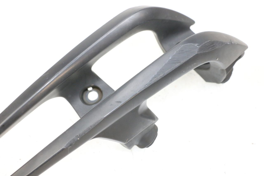 photo de POIGNEE ARRIERE YAMAHA X-MAX XMAX 125 (2010 - 2013) - Vue d’ensemble