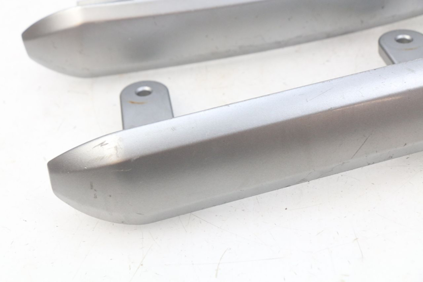 photo de POIGNEE ARRIERE TGB X-MOTION XMOTION 125 (2008 - 2014) - Autre angle de vue