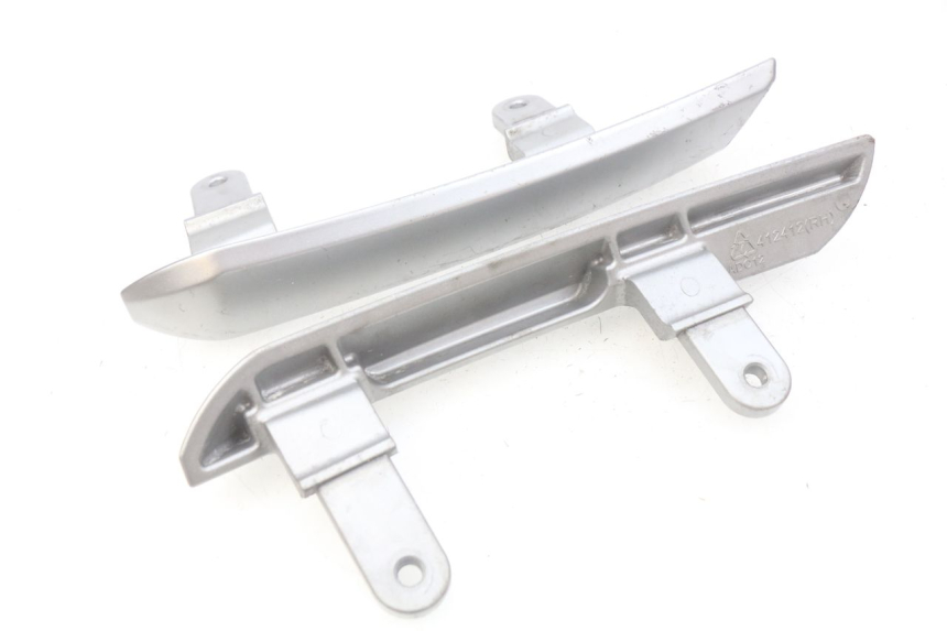 photo de POIGNEE ARRIERE TGB X-MOTION XMOTION 125 (2008 - 2014) - Vue d’ensemble