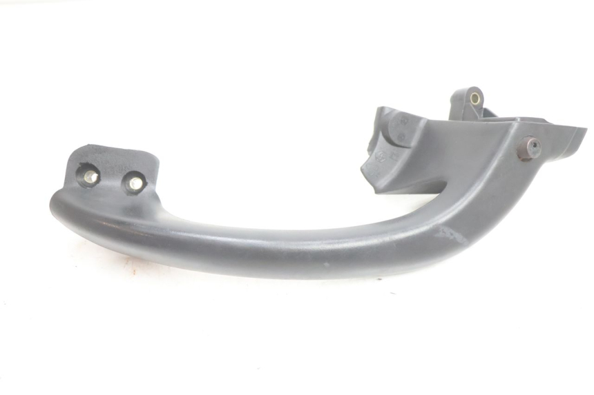 photo de POIGNEE ARRIERE PIAGGIO X9 EVOLUTION 125 (2003 - 2007) - Autre angle de vue
