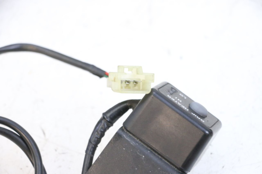 photo de POIGNEE DE GUIDON SUZUKI BURGMAN 650 (2013 - 2020)