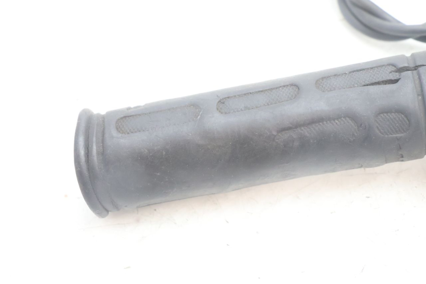 photo de POIGNEE DE GUIDON BMW C1 125 (2000 - 2003) - Détail de la pièce