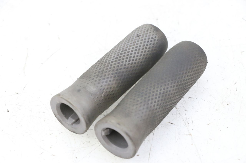 photo de POIGNEE DE GUIDON SEGWAY NINEBOT E2 1