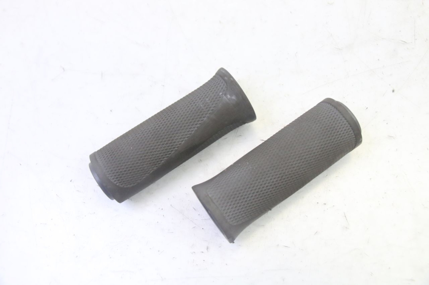 photo de POIGNEE DE GUIDON SEGWAY NINEBOT F65I 1