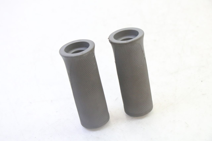 photo de POIGNEE DE GUIDON SEGWAY NINEBOT F65I 1