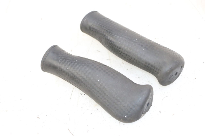 photo de POIGNEE DE GUIDON KUKIRIN G2 MASTER 1