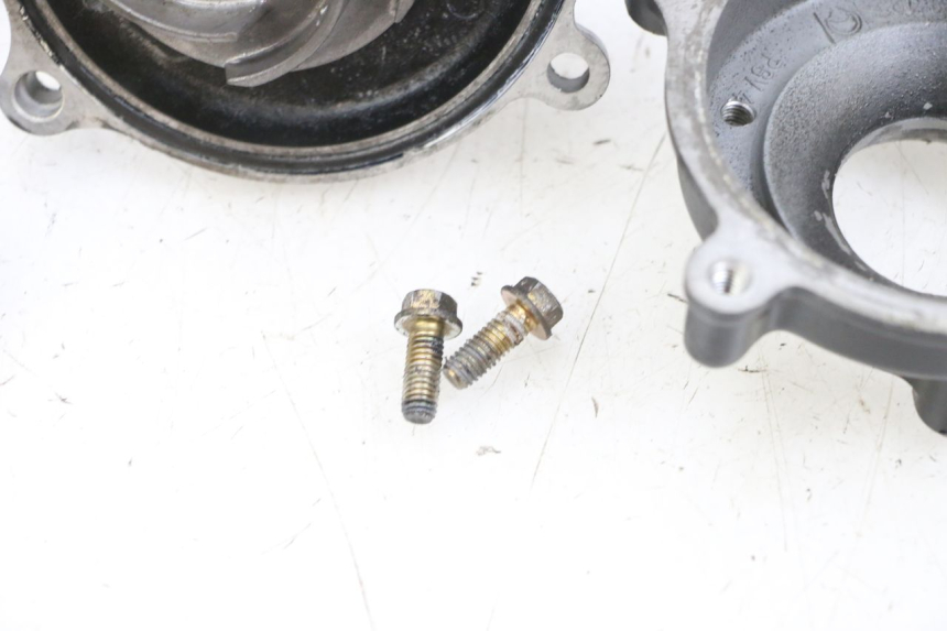 photo de POMPE A EAU MV AGUSTA BRUTALE R WALLY 910 (2008 - 2008) - État de surface