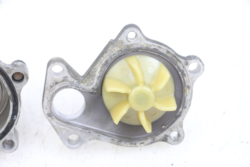 photo de POMPE A EAU SUZUKI BURGMAN 125 (2007 - 2014) - Vue d’ensemble