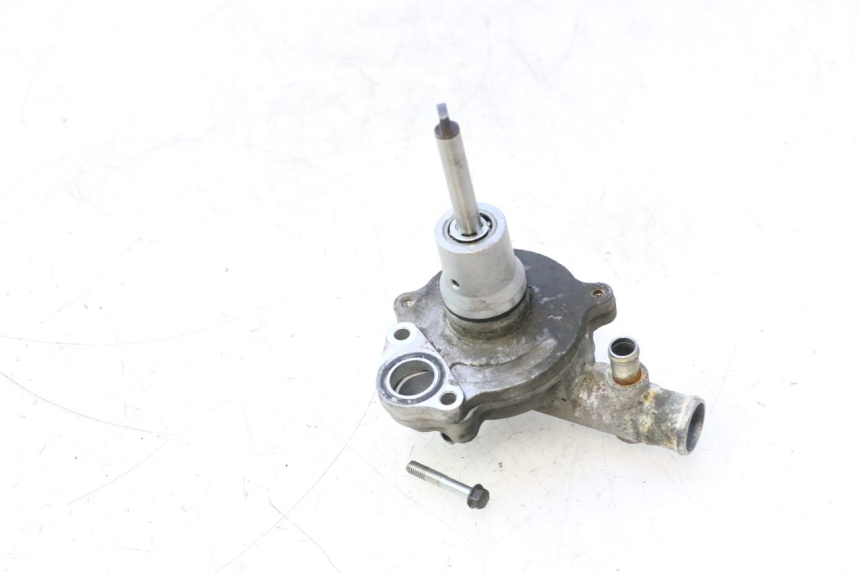 photo de POMPE A EAU SUZUKI BURGMAN EXECUTIVE ABS 650 (2006 - 2012) - Autre angle de vue
