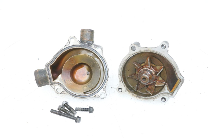 photo de POMPE A EAU KAWASAKI GPX R WARBIRD 600 (1988 - 1993) - Vue principale