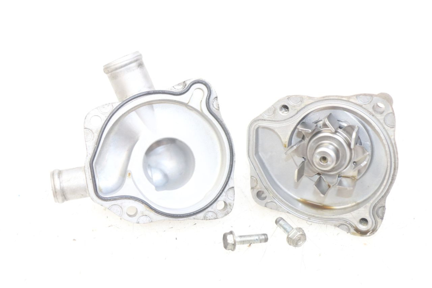 photo de POMPE A EAU HONDA FJS SILVERWING SILVER WING 400 (2009 - 2016)